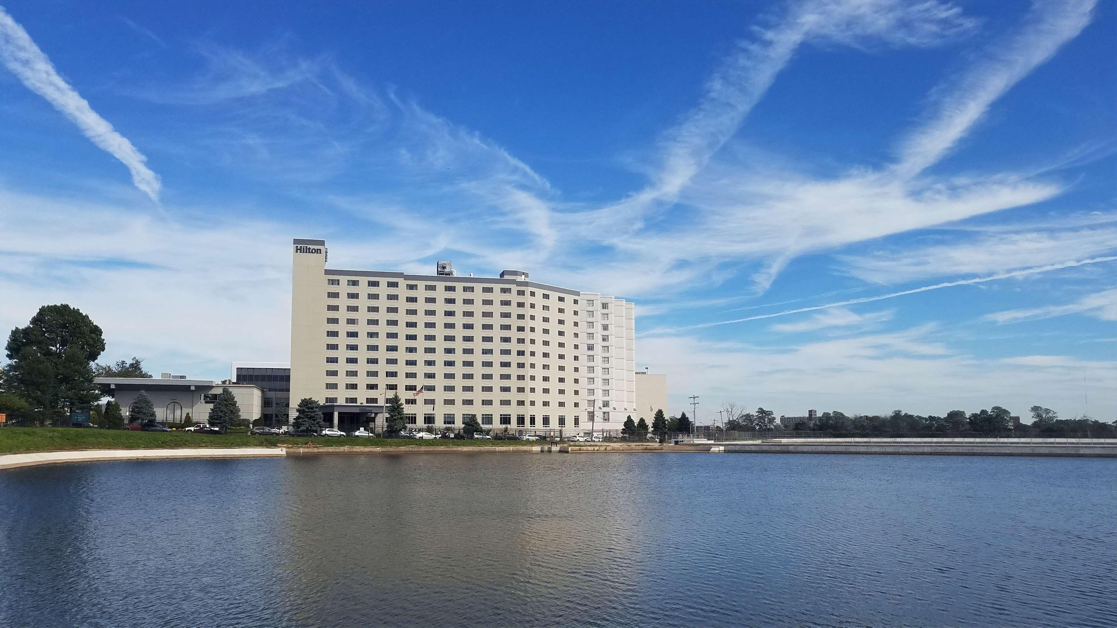 Hilton Philadelphia City Avenue Exterior photo